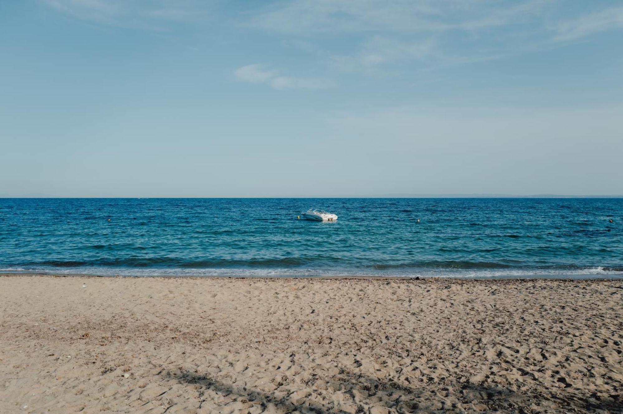 La Mas - Sea Side Flats *