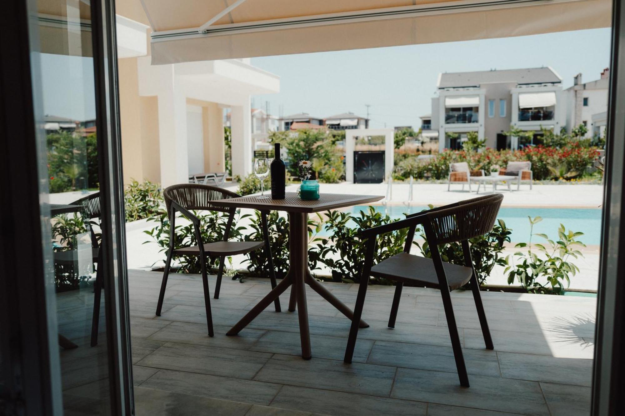 La Mas - Sea Side Flats *